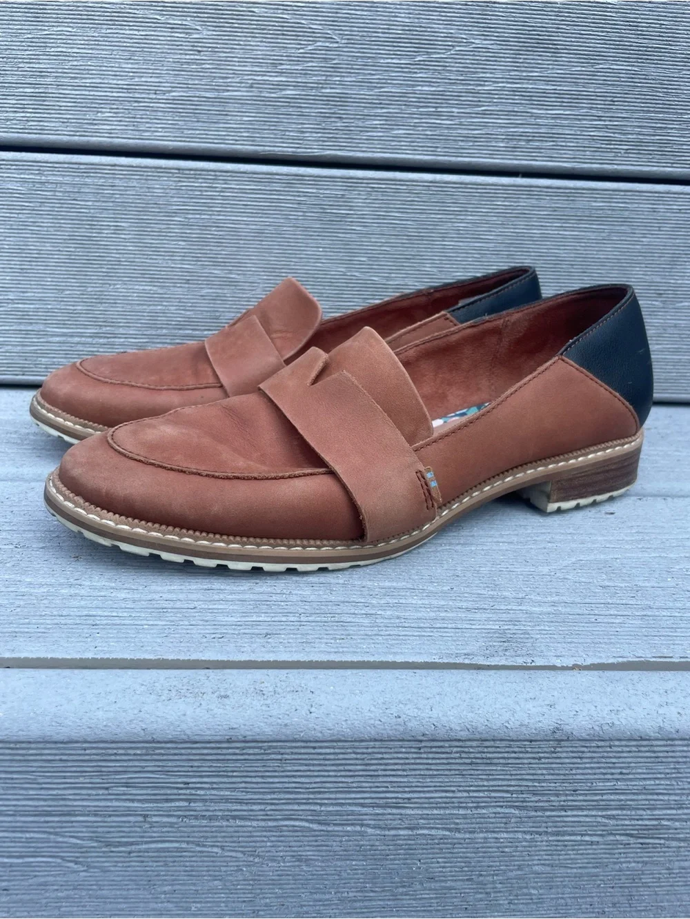 TOMS Mallory Hazel Loafers leather brown black women's 9.5